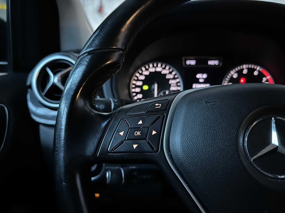 Mercedes-Benz B180 Ambition B-Class 122hp 2012, 97-XKZ-4