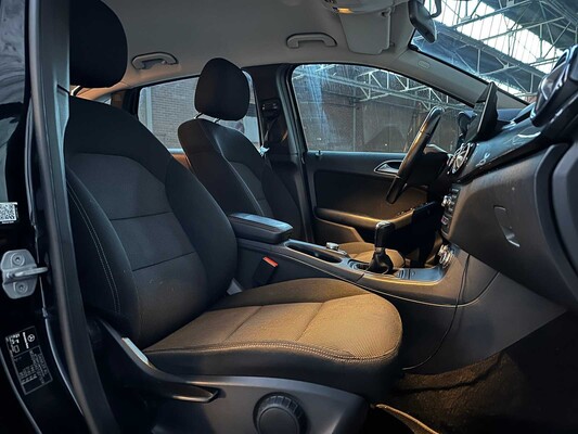 Mercedes-Benz B180 Ambition B-Class 122hp 2012, 97-XKZ-4
