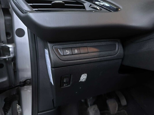 Peugeot 208 1.2 PureTech Allure 82 PS 2017, RL-064-L