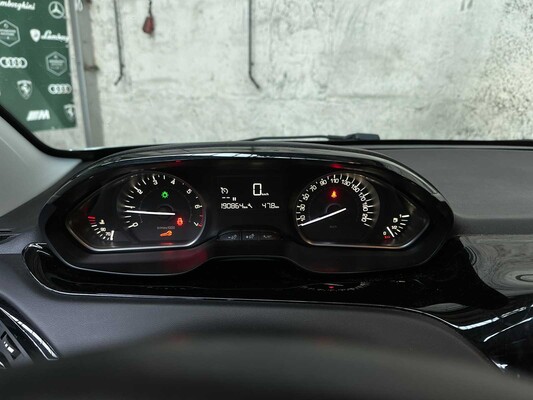 Peugeot 208 1.2 PureTech Allure 82 PS 2017, RL-064-L