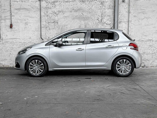 Peugeot 208 1.2 PureTech Allure 82 PS 2017, RL-064-L