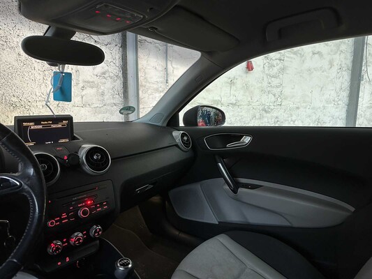 Audi A1 1.4 TFSI Amb. PL. B. 122PK 2011, 56-PDD-6