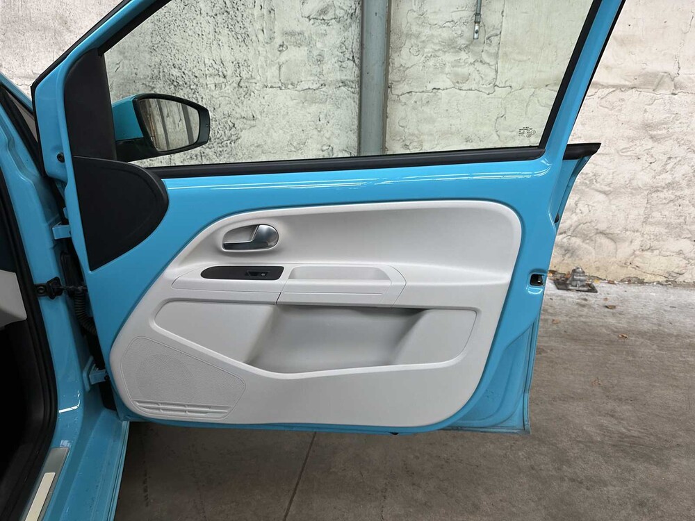 Volkswagen e-up! 60Kw 82HP 2018, K-672-HP