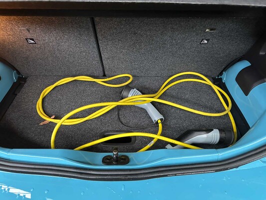 Volkswagen e-up! 60Kw 82PK 2018, K-672-PK