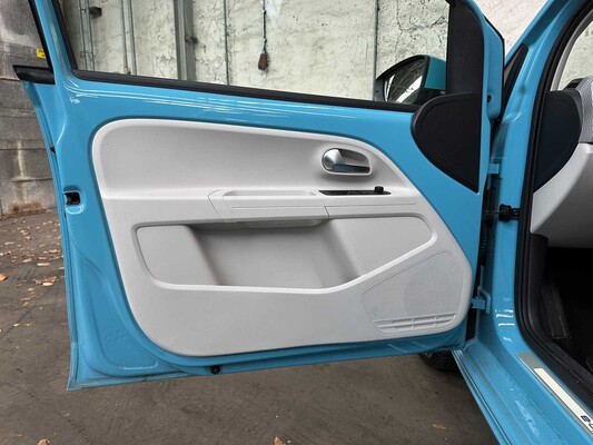 Volkswagen e-up! 60Kw 82HP 2018, K-672-HP