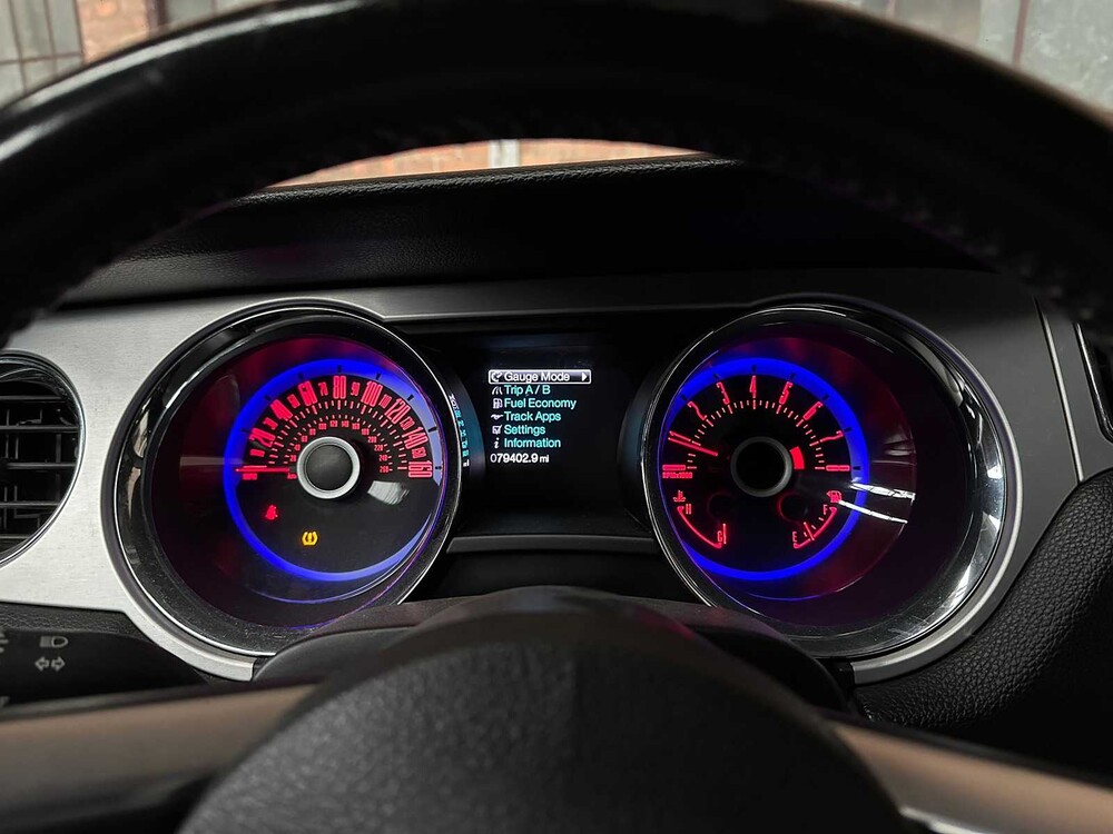 Ford Mustang GT 5,0 V8 416 PS 2013 -Schaltfach-