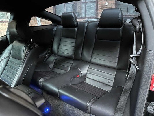 Ford Mustang GT 5,0 V8 416 PS 2013 -Schaltfach-