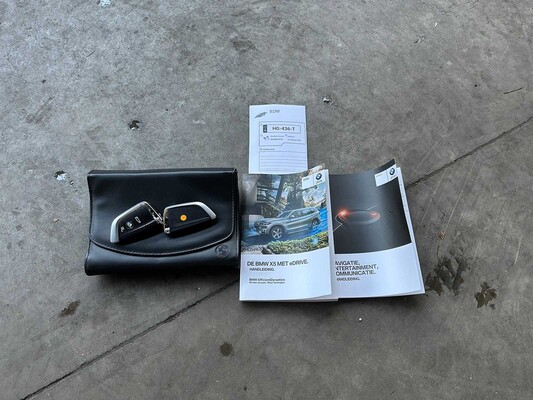 BMW X5 xDrive40e High Executive 313 PS 2015 Plug-In Hybrid (Original-NL), HG-436-T