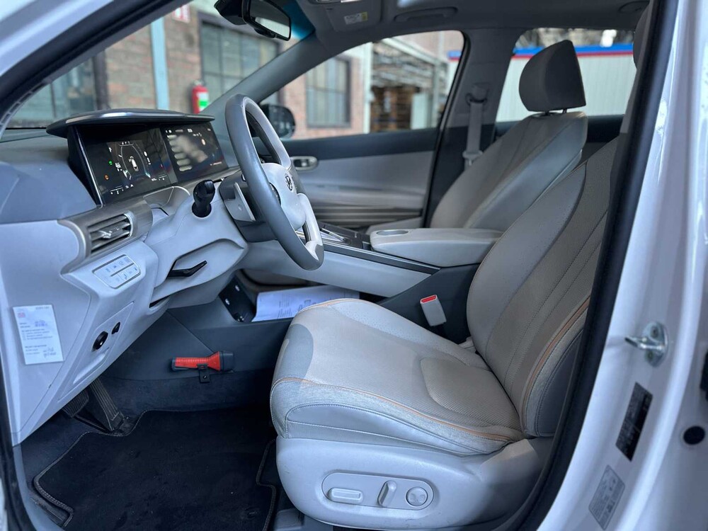 Hyundai NEXO FCEV Plus Pack 163pk 2020 (Origineel-NL), J-193-NB