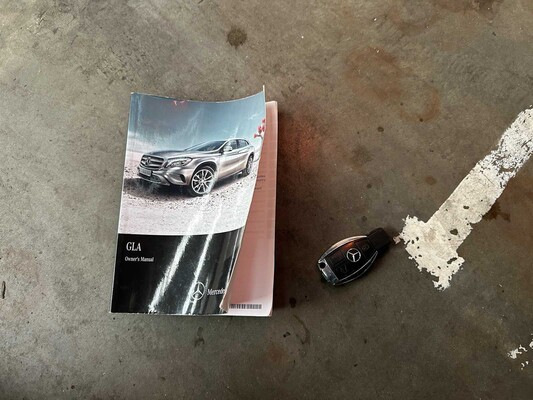 Mercedes-Benz GLA200 CDI Ambition 136hp 2015 GLA-class, N-761-BJ