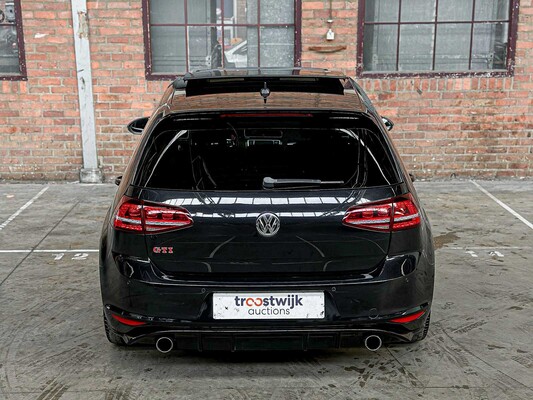 Volkswagen Golf GTI Performance VII 2.0 TSI Golf 7 230pk 2014, TV-769-S