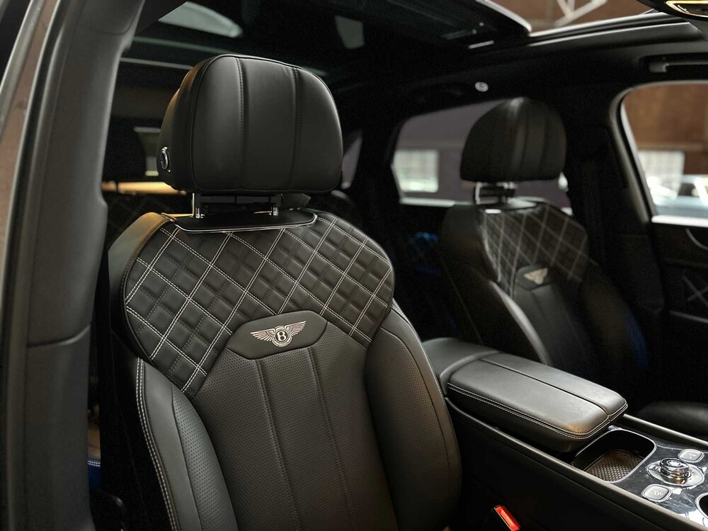 Bentley Bentayga 4.0 V8 First-Edition 550pk 2021