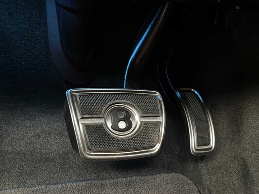 Bentley Bentayga 4.0 V8 First-Edition 550pk 2021