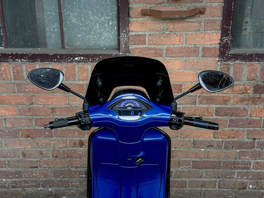 Vespa Sprint 4T Sport 80cc FULL OPTION, DRP-14-S