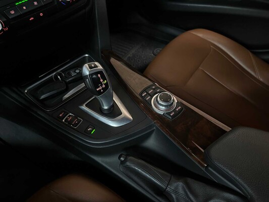 BMW 320i High Executive 184 PS 2012 3er, 75-XGB-4