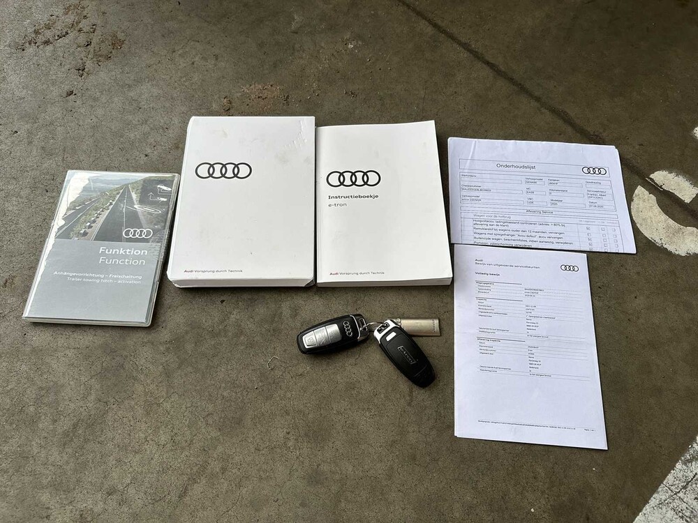 Audi e-tron 50 Quattro Edition 71 kWh 313pk 2020 (Origineel-NL + 1e Eigenaar), J-904-HF