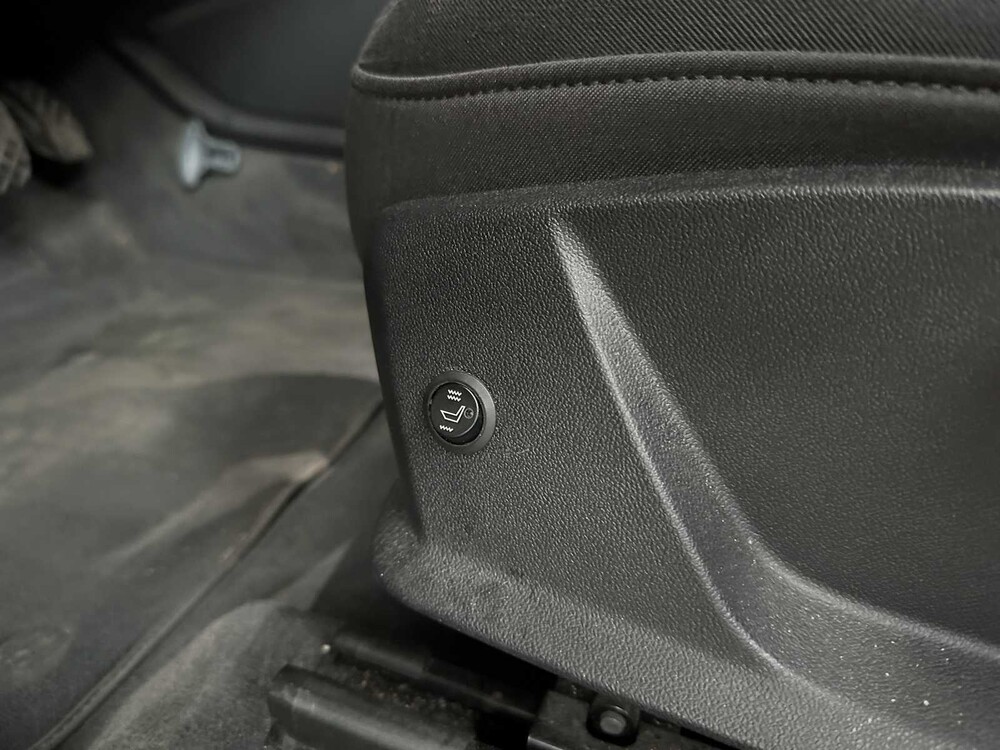 Audi e-tron 50 Quattro Edition 71 kWh 313pk 2020 (Origineel-NL + 1e Eigenaar), J-904-HF