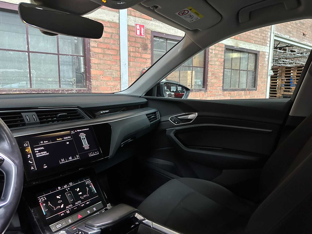 Audi e-tron 50 Quattro Edition 71 kWh 313hp 2020 (Original-NL + 1st Owner), J-904-HF