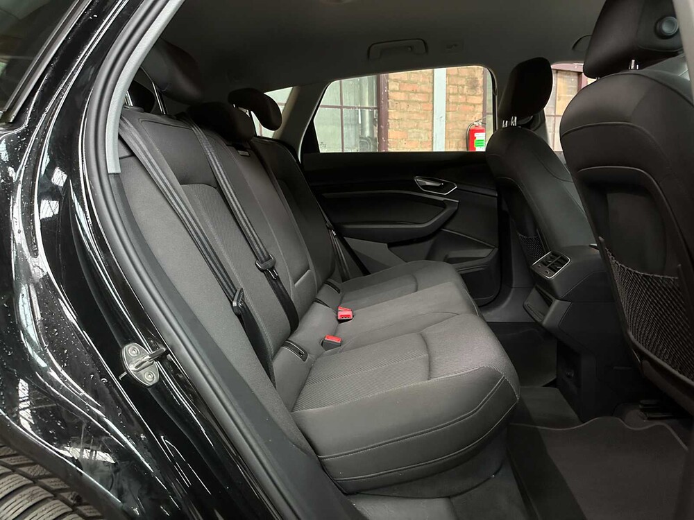 Audi e-tron 50 Quattro Edition 71 kWh 313hp 2020 (Original-NL + 1st Owner), J-904-HF