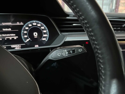 Audi e-tron 50 Quattro Edition 71 kWh 313pk 2020 (Origineel-NL + 1e Eigenaar), J-904-HF
