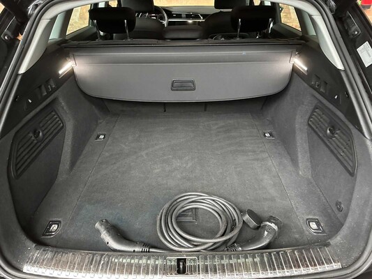 Audi e-tron 50 Quattro Edition 71 kWh 313hp 2020 (Original-NL + 1st Owner), J-904-HF