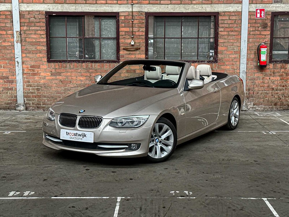 BMW 325i High Executive 217hp 2012 E93 3 Series Convertible, 09-TGN-9