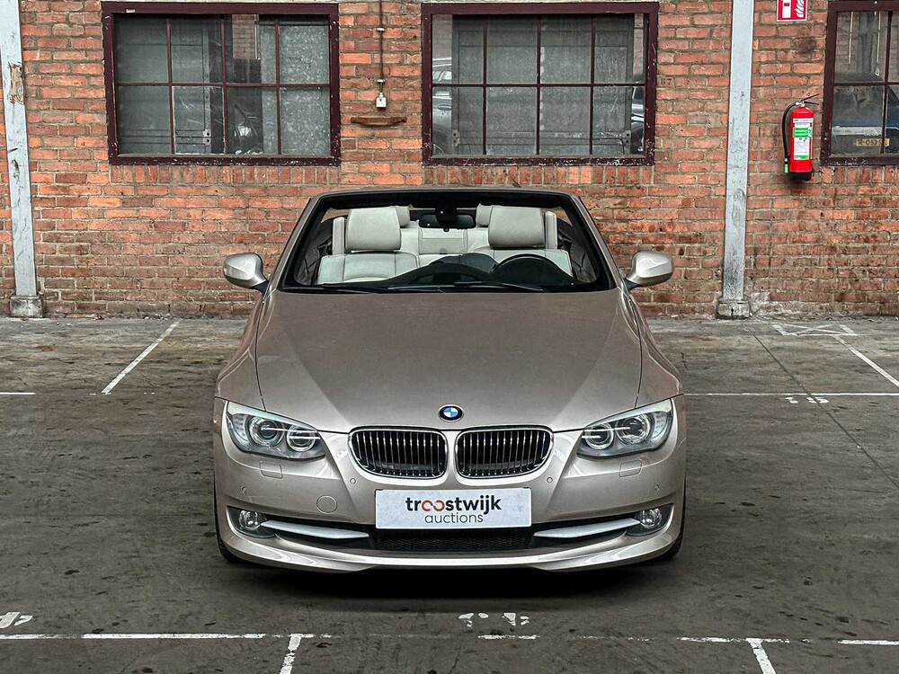 BMW 325i High Executive 217hp 2012 E93 3 Series Convertible, 09-TGN-9