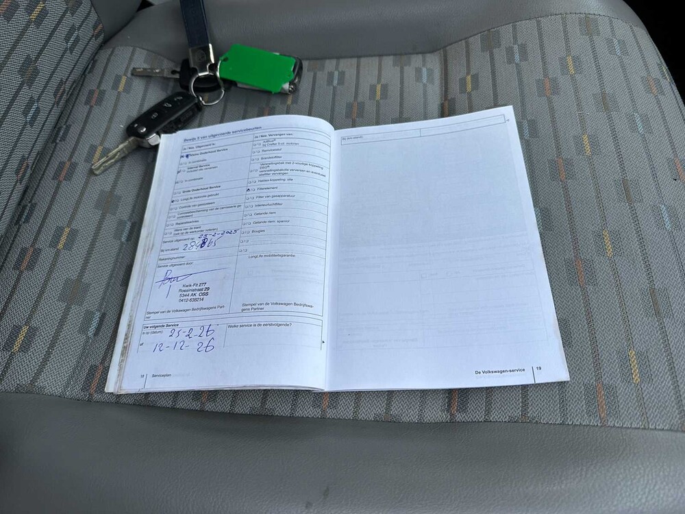 Volkswagen Transporter 7J0 T5 2.0 L1H1 84kW Camper 116pk 2012, HXR-32-F