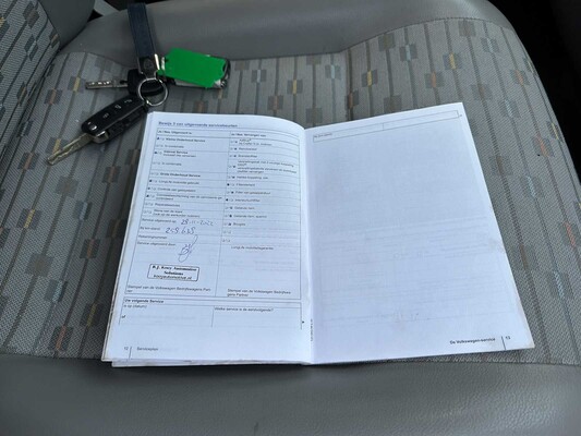 Volkswagen Transporter 7J0 T5 2.0 L1H1 84kW Camper 116pk 2012, HXR-32-F