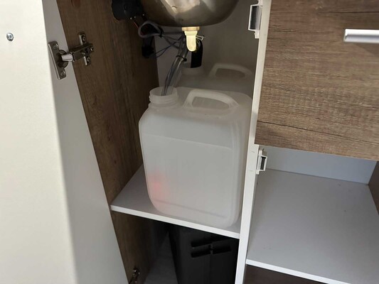 Volkswagen Transporter 7J0 T5 2.0 L1H1 84kW Camper 116pk 2012, HXR-32-F