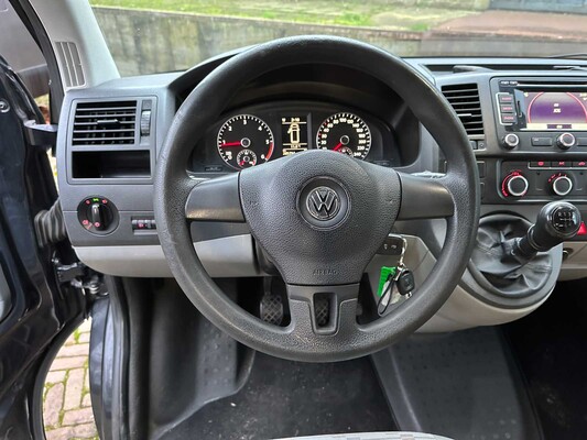 Volkswagen Transporter 7J0 T5 2.0 L1H1 84kW Camper 116pk 2012, HXR-32-F