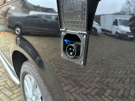 Volkswagen Transporter 7J0 T5 2.0 L1H1 84kW Camper 116pk 2012, HXR-32-F