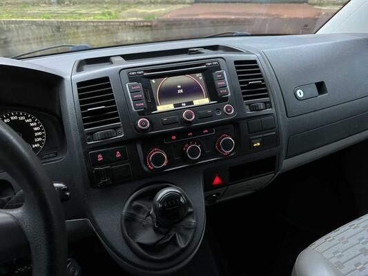 Volkswagen Transporter 7J0 T5 2.0 L1H1 84kW Camper 116 PS 2012, HXR-32-F