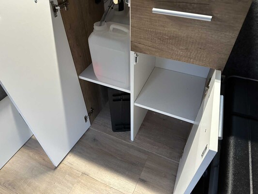 Volkswagen Transporter 7J0 T5 2.0 L1H1 84kW Camper 116 PS 2012, HXR-32-F