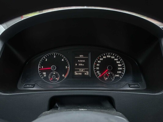 Volkswagen Transporter 7J0 T5 2.0 L1H1 84kW Camper 116 PS 2012, HXR-32-F