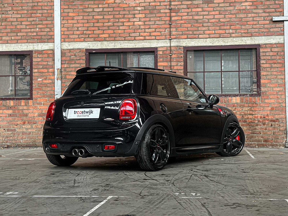 Mini Cooper S 2.0 JCW 400 PS 2014 (Original-NL), 3-XDD-09