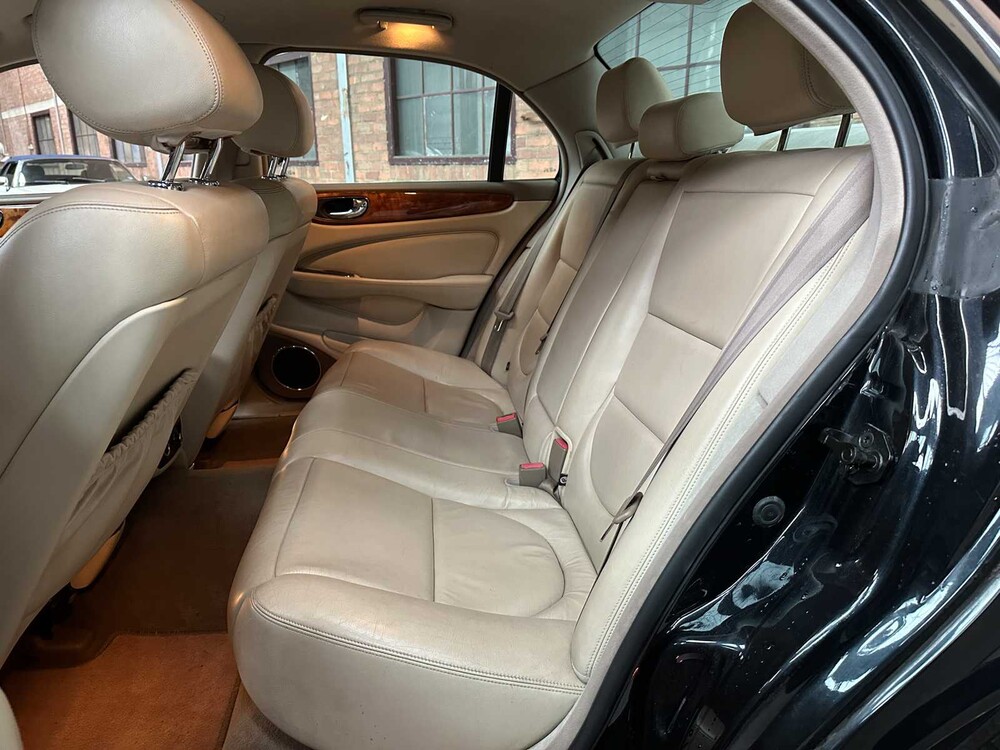 Jaguar XJ8 3.5 V8 258hp 2003 Youngtimer