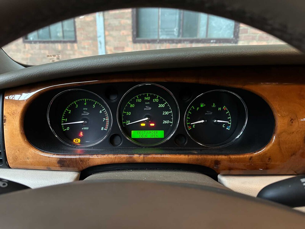 Jaguar XJ8 3.5 V8 258hp 2003 Youngtimer