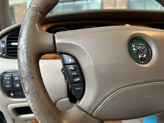 Jaguar XJ8 3.5 V8 258hp 2003 Youngtimer