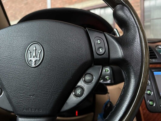 Maserati Quattroporte 4.2 V8 Duo Select 400pk 2006, L-851-RK Youngtimer