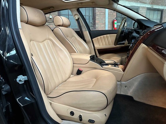 Maserati Quattroporte 4.2 V8 Duo Select 400 PS 2006, L-851-RK Youngtimer