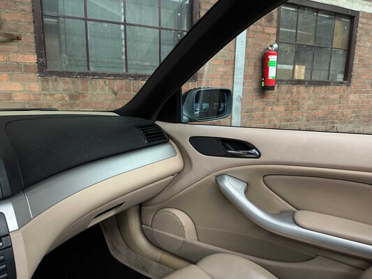 BMW 325Ci Executive 192pk 2002 (Origineel-NL) 3-serie Cabriolet (Hardtop + Softtop), 11-JP-PG