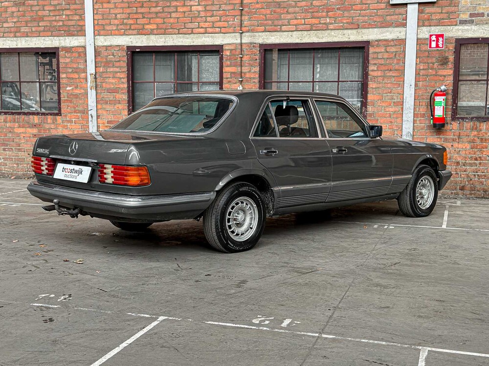 Mercedes-Benz S380 3.8 V8 204hp 1982 S-Class