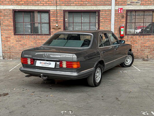 Mercedes-Benz S380 3.8 V8 204hp 1982 S-Class