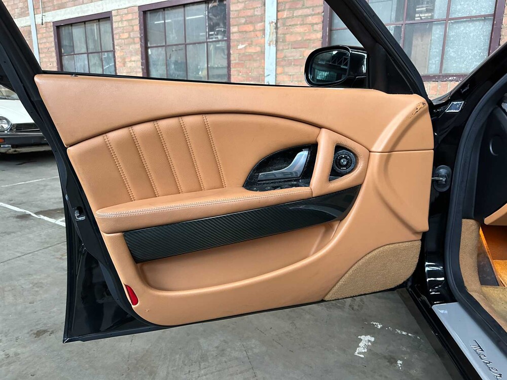 Maserati Quattroporte 4.2 V8 Sport GT 401HP 2007 Youngtimer