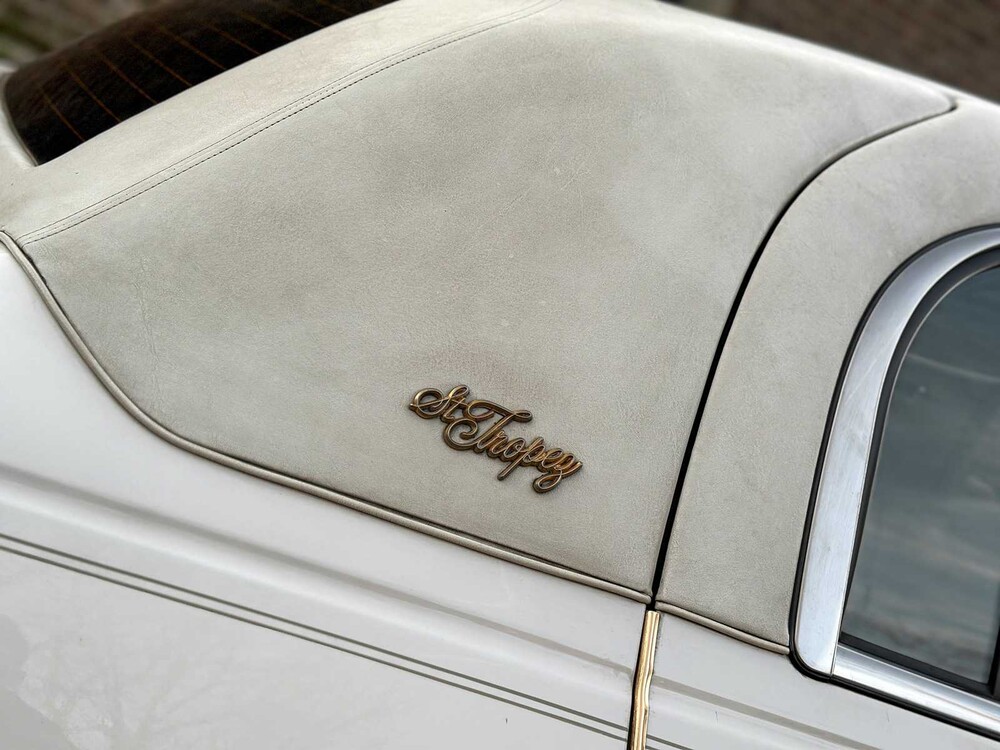 Lincoln Town Car 4,6 V8 Signature (Limousine) 204 PS 2003, 62-NG-XN Youngtimer