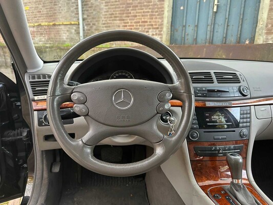 Mercedes-Benz E200 Limousine Kompressor 2007 E-klasse, 85-TV-XF Youngtimer