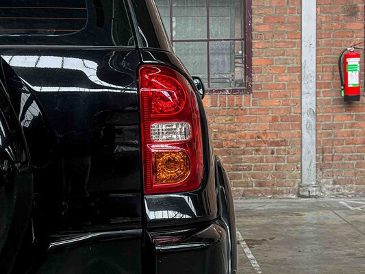 Toyota RAV4 2.0-16V VVT-i Sol (Automatic) 150hp 2004, 76-HFB-9 Youngtimer