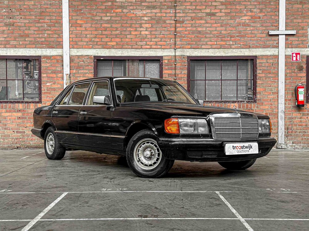Mercedes-Benz 280 SEL 