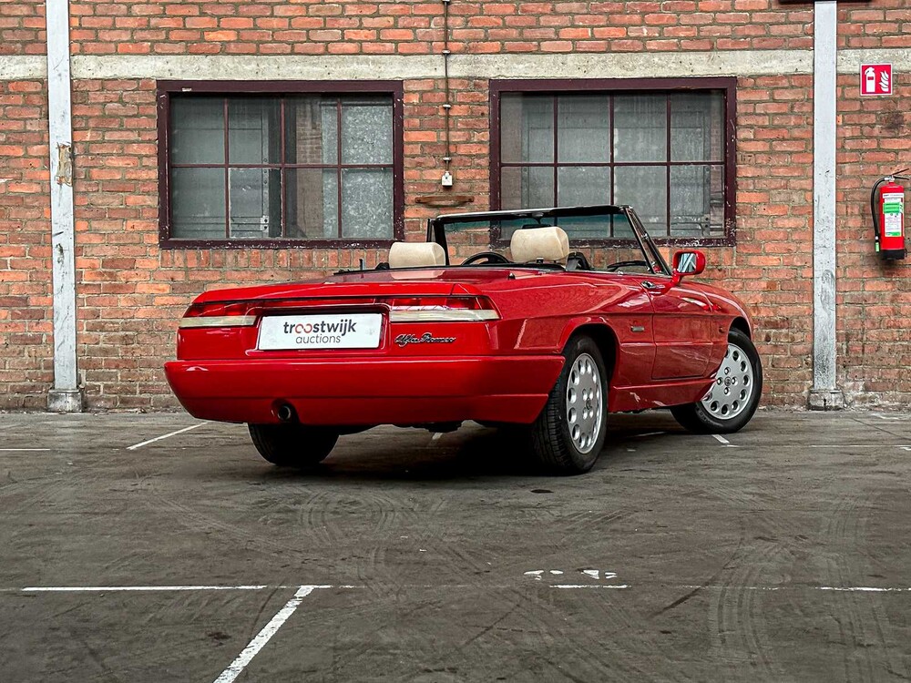 Alfa Romeo Spider 2000 2.0 118pk 1992, 56-RL-TR